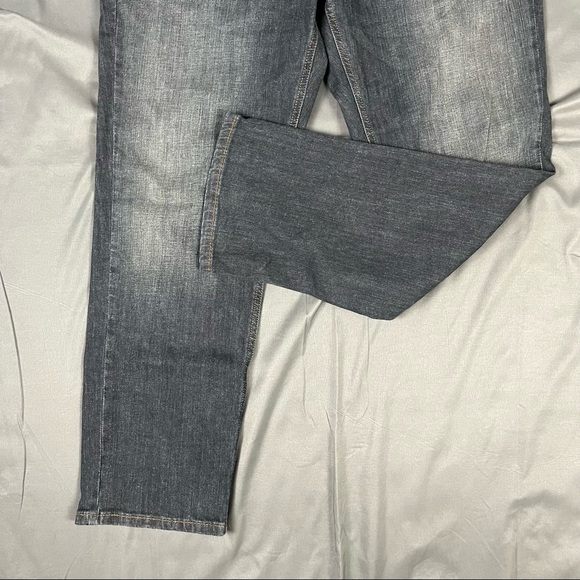 Levi’s Signature Athletic | 34 Waist - Picture 3 of 5